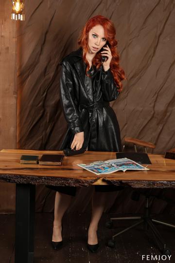 Klementina in Femjoy set Business Woman