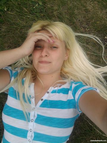 Tereza F in Club Sweethearts set #34392