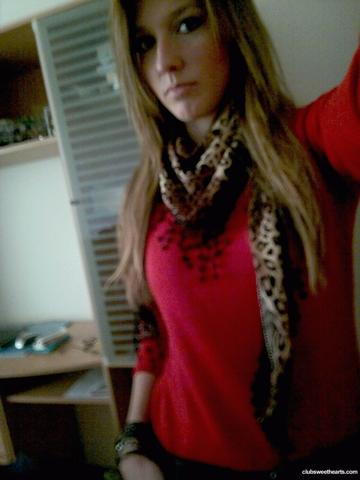 Bella E in Club Sweethearts set #33700