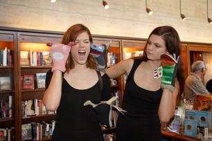 Romi and Raylene in Zishy set And Raylene Visit The Villa