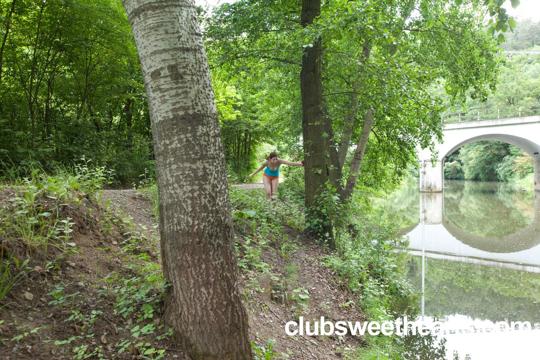 Elis B in Club Sweethearts set #27198