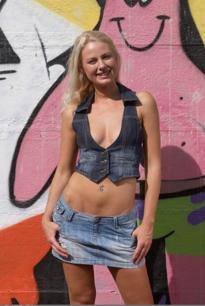 Angel in Domai set This graffiti looks much better with blonde Angel