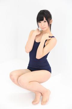 Akira Itsuki in All Gravure set Aki Love School 3