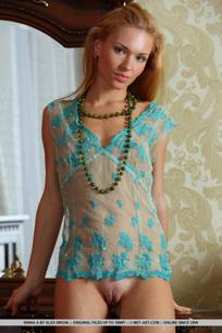 Rinna A in Metart set Posere