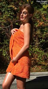 Faye Reagan in ALS Scan set On the Bench