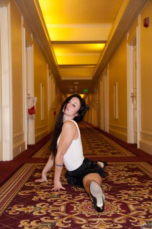 Logan Drae in Zishy set At The Biltmore