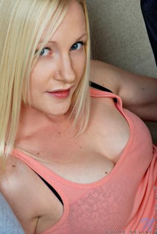 Chloe Devine in Nubiles set Delightful tease