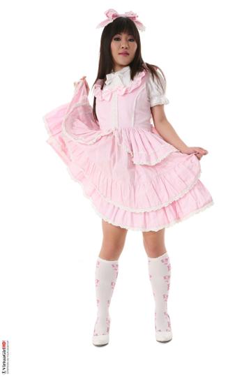 Maya Mai in Istripper set Sweet Lolita