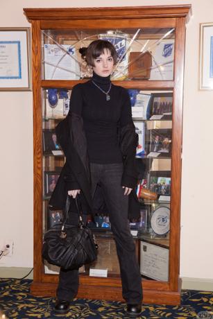 Lilly Gardner in Zishy set Civic Center