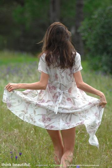 Nikkala Stott in Body In Mind set A Little Peek