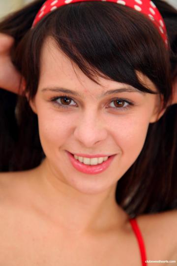 Alina in Club Sweethearts set #20725