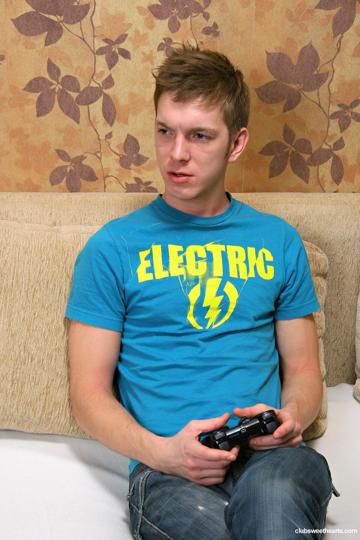 Karen J in Club Sweethearts set #20610