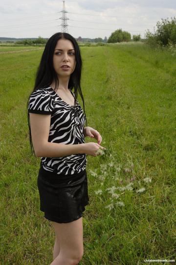 Isabella F in Club Sweethearts set #17954