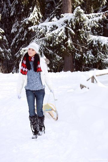 Ella B in Club Sweethearts set #8799