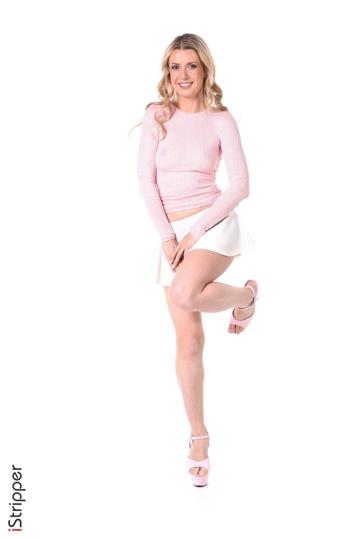 Adriana Sweetblonde in Istripper set Pretty Little Thing