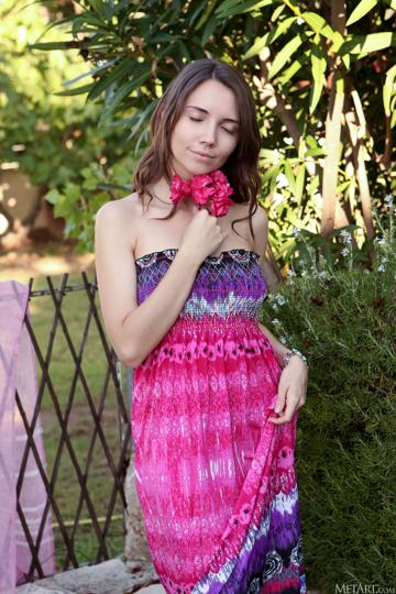 Danniela in Metart set Mesmeric Gaze
