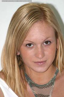 Carrie in Matts Models set #935