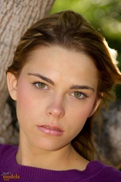 Meggan in Matts Models set #3325