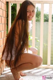 Rossana in 18 Magazine set Pool sensual