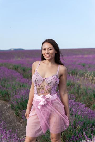 Sumiko in Metart set Lavender Fields