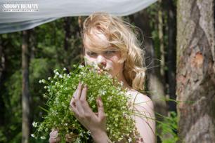 Violetta in Showy Beauty set Fresh