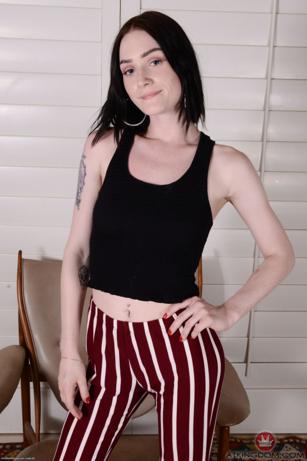 Serenity Adams in ATK Premium set #7981