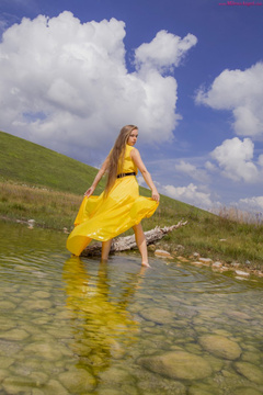 Milena Angel In Milena Angel Set Yellow Blues — nude pic 19