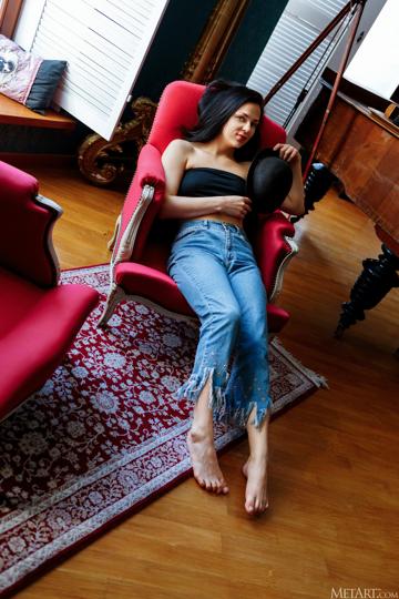 Nikta in Metart set Quip