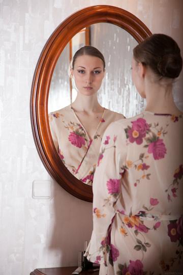 Annett A in Metart set Adhena