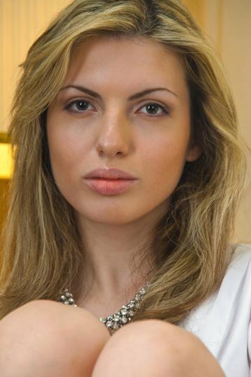 Maggie A in Metart set Sundara