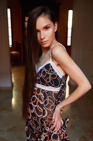 Leona Mia in Metart set Prim and Proper