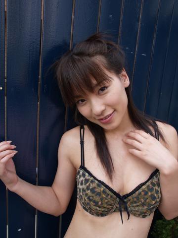 Kaho Kasumi in All Gravure set Ust Saying Hi