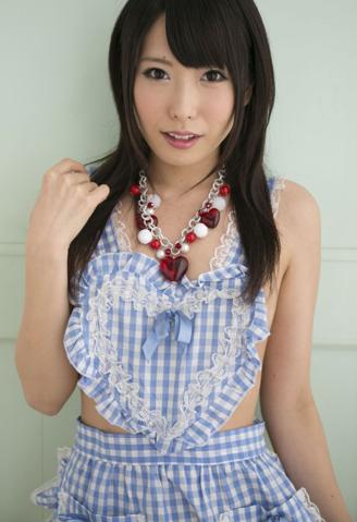 Chika Arimura in All Gravure set Valentine Gift