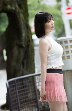 Koharu Suzuki in All Gravure set Downtown