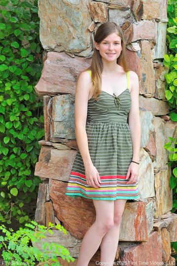 Lara in Ftv Girls set More Experience