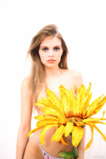 Eva A in Met Art set Sungirl