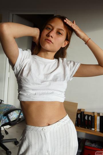 Olga Trevino in Zishy set Six Seven Era