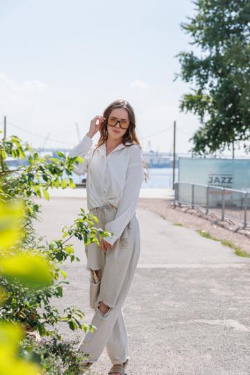 Margot Ferns in Metart set Window Framed