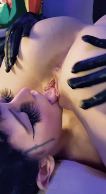 Goth Lesbians 69